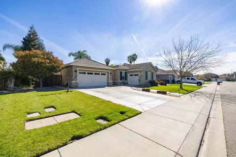 Exterior - 336 Kristen Way, Ripon, CA 95366 photo 2 of 15