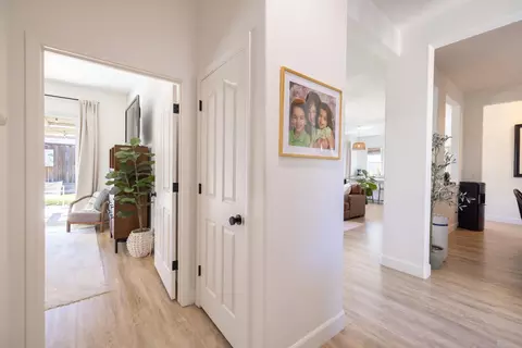 Entry Way - 336 Kristen Way, Ripon, CA 95366 photo 8 of 8