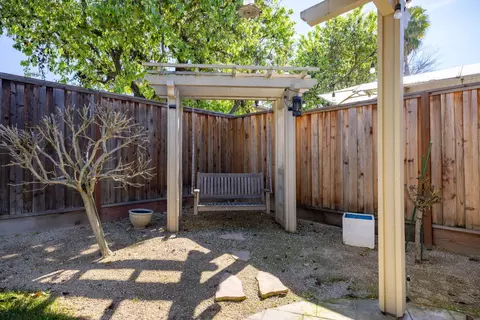 Exterior - 336 Kristen Way, Ripon, CA 95366 photo 12 of 15