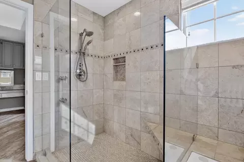 Bath - 1224 Glenbrook Way, Modesto, CA 95355 photo 1 of 5