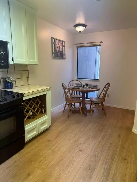 Kitchen - 1140 Fairway Ct, Murphys, CA 95247 photo 2 of 2
