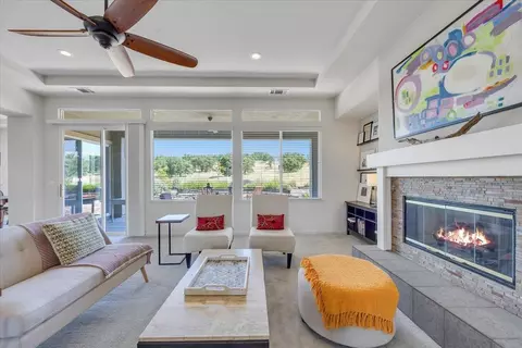 Living - 258 Rock Ridge Ln, Copperopolis, CA 95228 photo 3 of 6