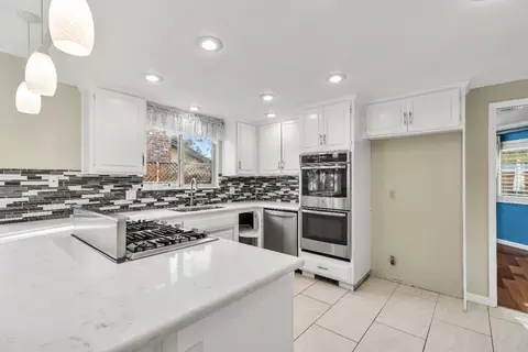 Kitchen - 3809 Marigold Ln, Modesto, CA 95356 photo 2 of 8