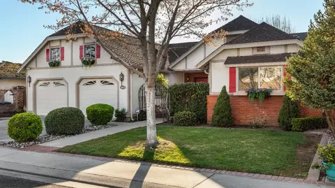 Exterior - 3809 Marigold Ln, Modesto, CA 95356 photo 2 of 13