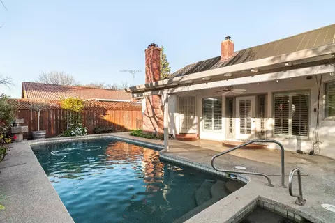Exterior - 3809 Marigold Ln, Modesto, CA 95356 photo 10 of 13