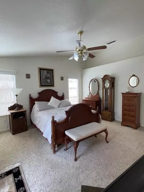 Bedroom - 196 Dyer Ave, Manteca, CA 95336 photo 1 of 2
