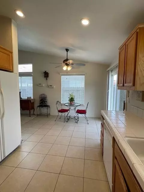 Kitchen - 196 Dyer Ave, Manteca, CA 95336 photo 1 of 2