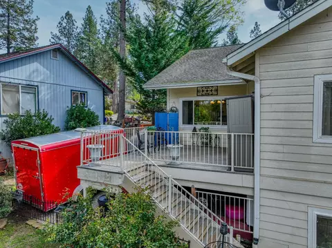 Exterior - 11818 Upper Circle Dr, Grass Valley, CA 95949 photo 13 of 14
