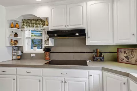Kitchen - 11818 Upper Circle Dr, Grass Valley, CA 95949 photo 1 of 3