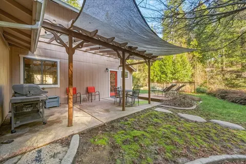 Exterior - 13999 Fifield Rd, Grass Valley, CA 95945 photo 7 of 19