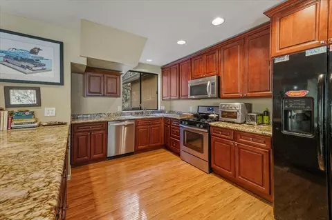 Kitchen - 13999 Fifield Rd, Grass Valley, CA 95945 photo 1 of 2