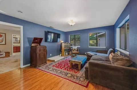 Living - 13999 Fifield Rd, Grass Valley, CA 95945 photo 1 of 1