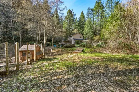 Exterior - 13999 Fifield Rd, Grass Valley, CA 95945 photo 12 of 19