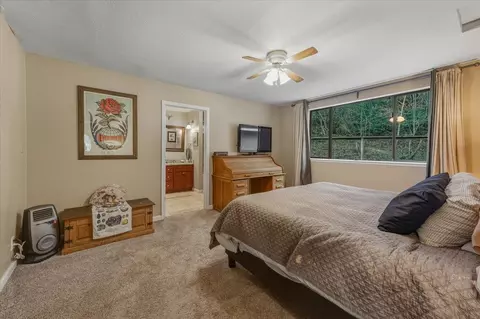 Bedroom - 13999 Fifield Rd, Grass Valley, CA 95945 photo 2 of 5