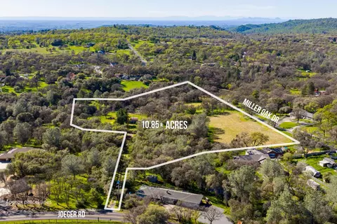 10925 Joeger Rd, Auburn, CA 95602