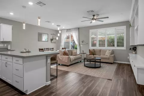 9040 Quartet Ave, Roseville, CA 95747