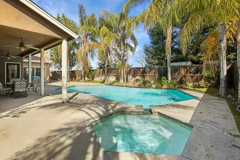 Exterior - 4666 Treasure Ct, Turlock, CA 95382 photo 9 of 11
