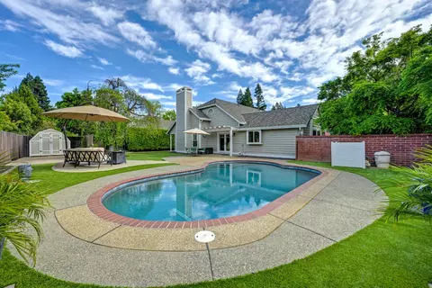 Exterior - 1045 Harrington Way, Carmichael, CA 95608 photo 13 of 16