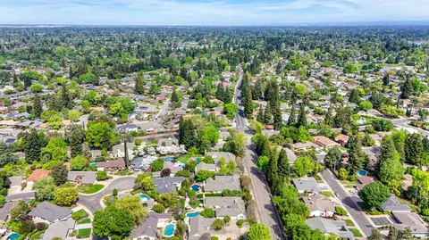 View/Area - 1045 Harrington Way, Carmichael, CA 95608 photo 4 of 13