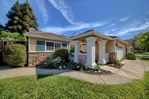Exterior - 1007 Lourence Dr, Tracy, CA 95376 photo 3 of 14