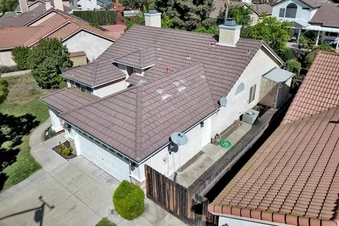 View/Area - 1007 Lourence Dr, Tracy, CA 95376 photo 2 of 7