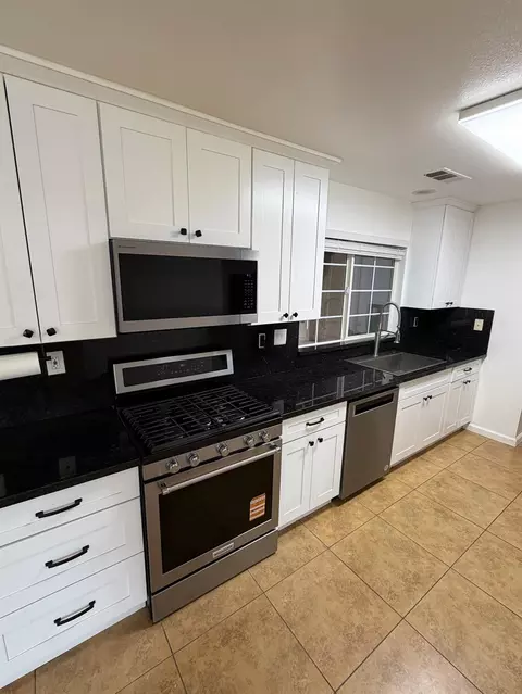 Kitchen - 1281 Sunup Dr, Merced, CA 95348 photo 1 of 3