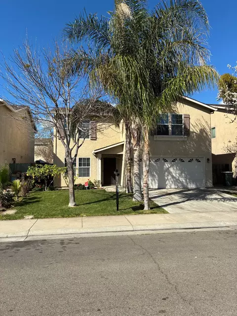 Exterior - 1281 Sunup Dr, Merced, CA 95348 photo 2 of 7