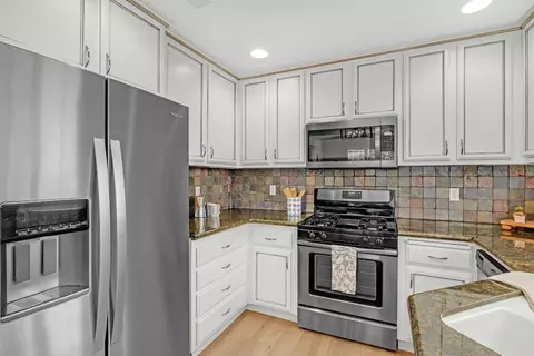 Kitchen - 5525 Marden St, Davis, CA 95618 photo 2 of 3