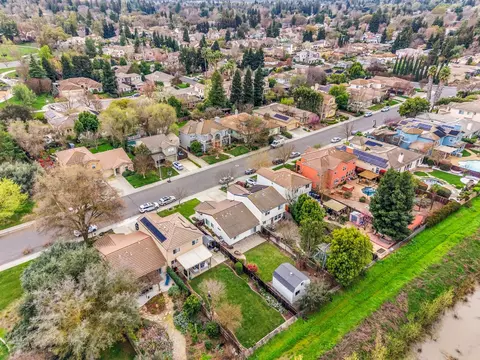 View/Area - 5525 Marden St, Davis, CA 95618 photo 4 of 5