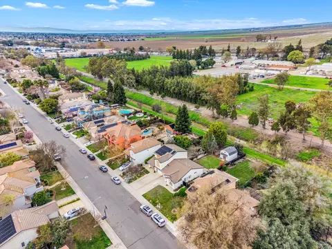 View/Area - 5525 Marden St, Davis, CA 95618 photo 5 of 5