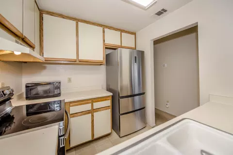 1019 Dornajo Way #244, Sacramento, CA 95825