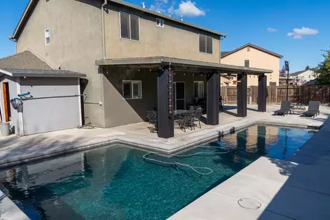 Exterior - 6904 Melody Ct, Hughson, CA 95326 photo 6 of 6