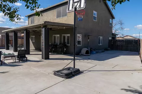 Exterior - 6904 Melody Ct, Hughson, CA 95326 photo 3 of 6
