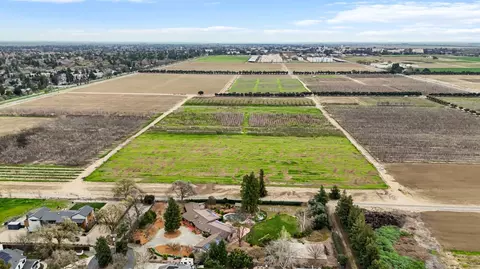 View/Area - 38385 Larue Way, Davis, CA 95616 photo 5 of 7