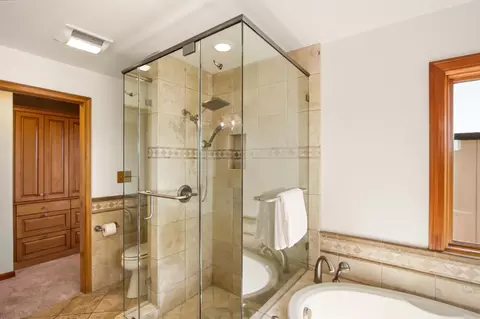 Bath - 38385 Larue Way, Davis, CA 95616 photo 4 of 9