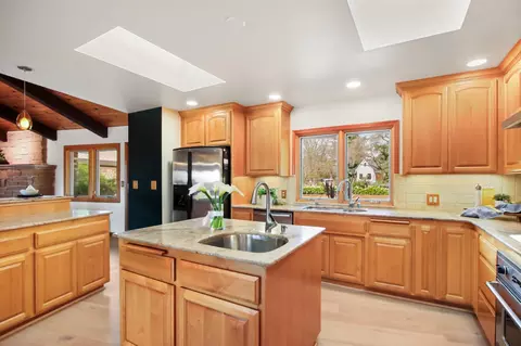 Kitchen - 38385 Larue Way, Davis, CA 95616 photo 5 of 7