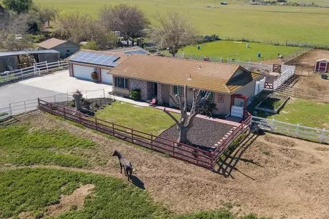 34521 Bernard Rd, Tracy, CA 95377 photo 1