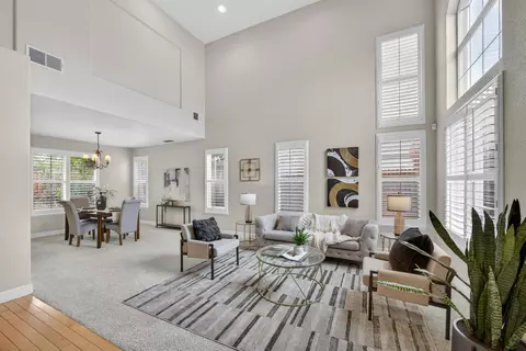 Living - 5216 Wyndham Oak Ln, Carmichael, CA 95608 photo 1 of 9