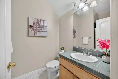 Bath - 5216 Wyndham Oak Ln, Carmichael, CA 95608 photo 1 of 8
