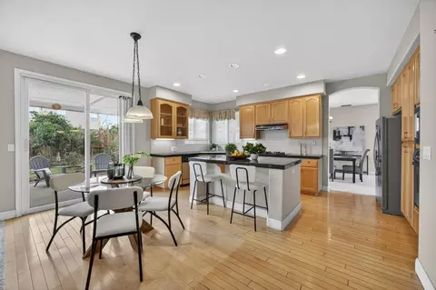 Kitchen - 5216 Wyndham Oak Ln, Carmichael, CA 95608 photo 2 of 5