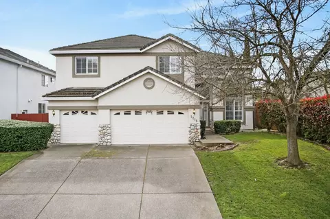 5216 Wyndham Oak Ln, Carmichael, CA 95608