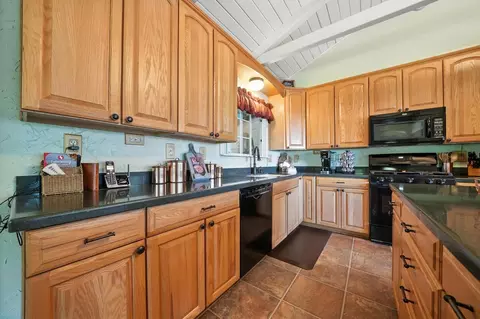 Kitchen - 19630 Charleston Rd, Volcano, CA 95689 photo 4 of 6