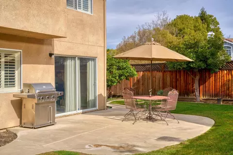 Exterior - 716 Hemmingway Ct, Tracy, CA 95376 photo 6 of 10