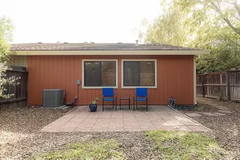 Exterior - 529 Flicker Ave, Davis, CA 95616 photo 3 of 8
