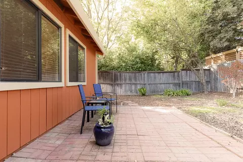 Exterior - 529 Flicker Ave, Davis, CA 95616 photo 4 of 8