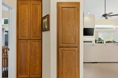 Entry Way - 1153 Copper Lantern Ct, Modesto, CA 95355 photo 3 of 3