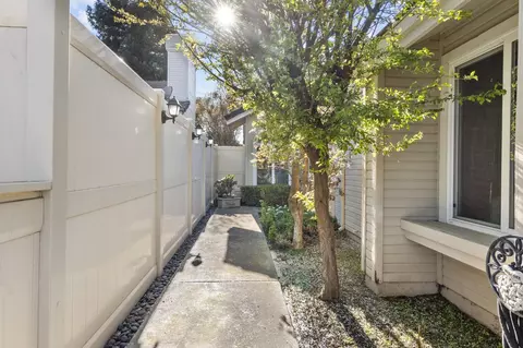 Exterior - 1153 Copper Lantern Ct, Modesto, CA 95355 photo 3 of 12