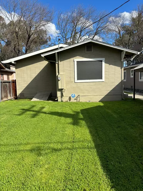 Exterior - 417 Enslen Ave, Modesto, CA 95354 photo 5 of 5