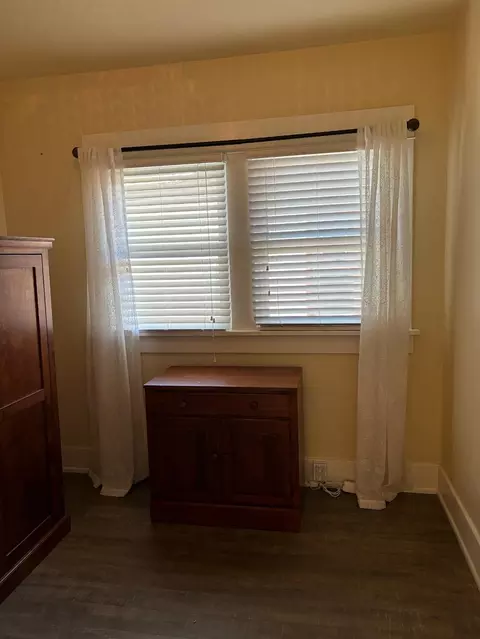 Bedroom - 417 Enslen Ave, Modesto, CA 95354 photo 1 of 4
