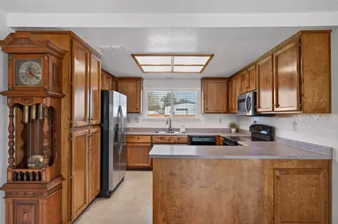 Kitchen - 7640 Ranch River Dr, Elverta, CA 95626 photo 1 of 3